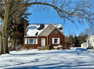 113 Briercliff Dr, Chippewa Twp, PA 15010