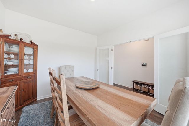 816 Magnolia Ridge Drive, Blountville, TN 37617