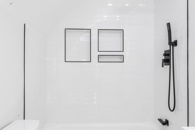 40 Devon St 3, Boston, MA 02121