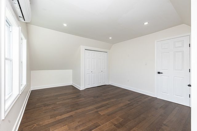 40 Devon St 3, Boston, MA 02121