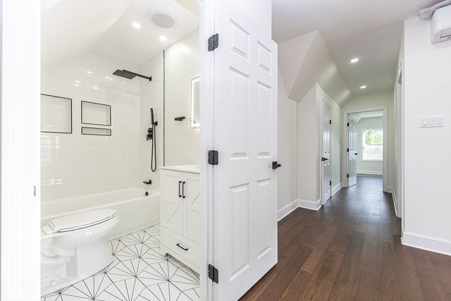 40 Devon St 3, Boston, MA 02121