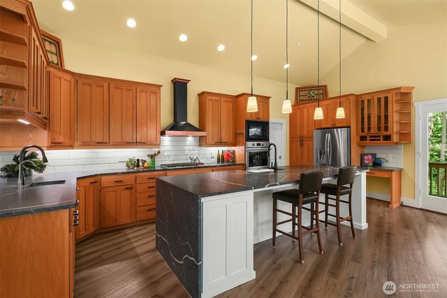16732 230th Avenue SE, Maple Valley, WA 98038