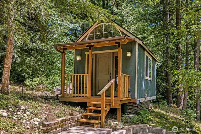 16732 230th Avenue SE, Maple Valley, WA 98038