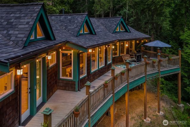 16732 230th Avenue SE, Maple Valley, WA 98038