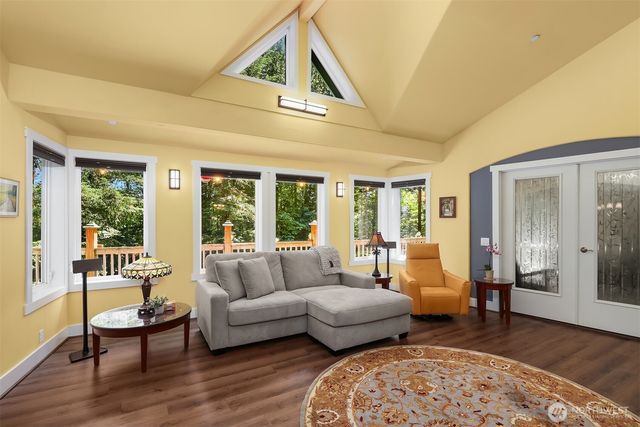 16732 230th Avenue SE, Maple Valley, WA 98038