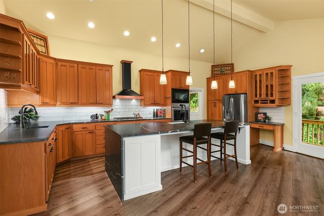 16732 230th Avenue SE, Maple Valley, WA 98038
