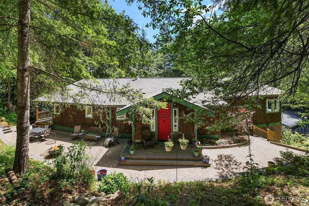 16732 230th Avenue SE, Maple Valley, WA 98038