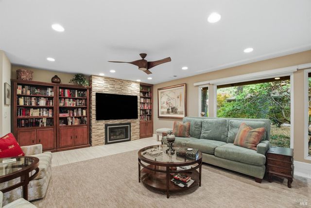 150 Milliken Creek Dr, Napa, CA 94558