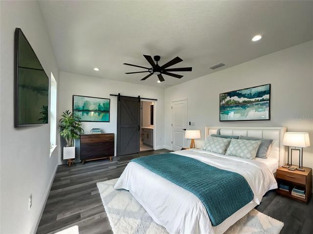 8302 N MARKS STREET, Tampa, FL 33604