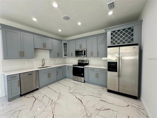 8302 N MARKS STREET, Tampa, FL 33604