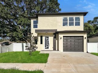 8302 N MARKS STREET, Tampa, FL 33604