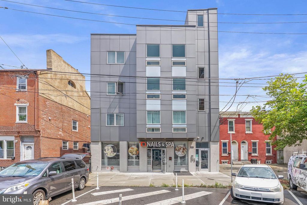 1011-13 S 11TH ST, Philadelphia, PA 19147