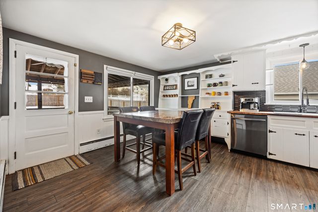 28 Beecher Street, Southington, CT 06489