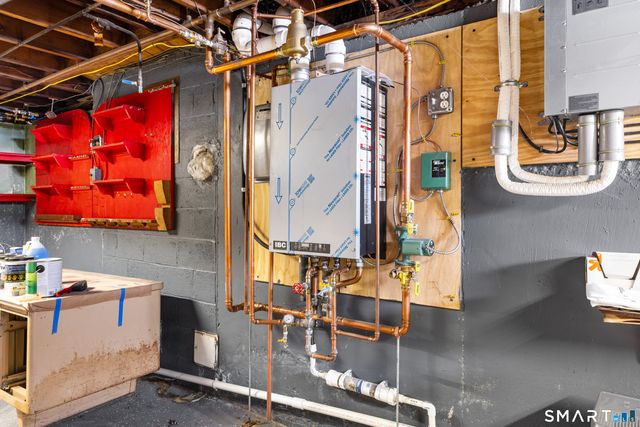 28 Beecher Street, Southington, CT 06489