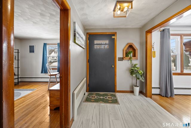 28 Beecher Street, Southington, CT 06489