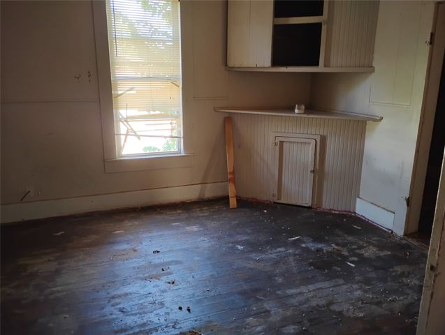 728 W Elm Street, Denison, TX 75020