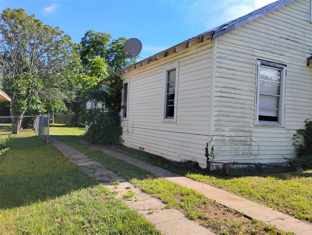 728 W Elm Street, Denison, TX 75020