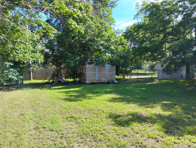 728 W Elm Street, Denison, TX 75020