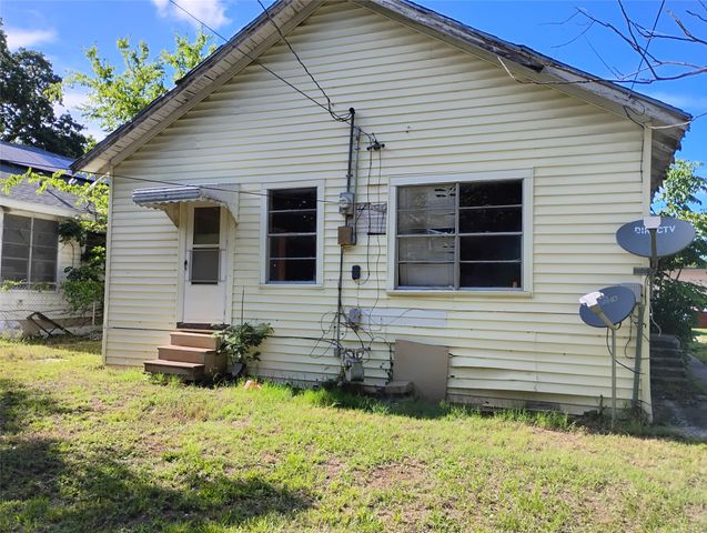 728 W Elm Street, Denison, TX 75020
