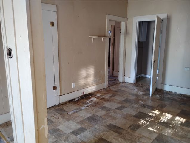 728 W Elm Street, Denison, TX 75020