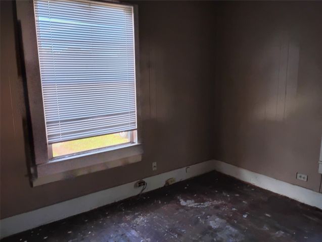 728 W Elm Street, Denison, TX 75020