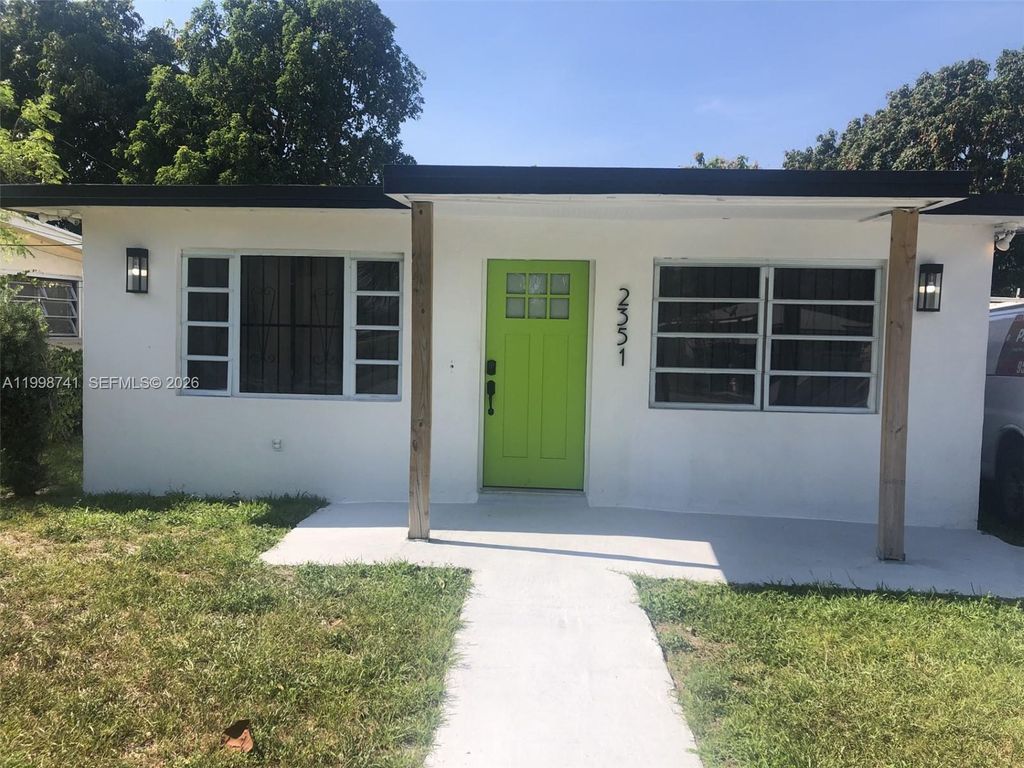 2351 NW 152nd Ter, Miami Gardens, FL 33054