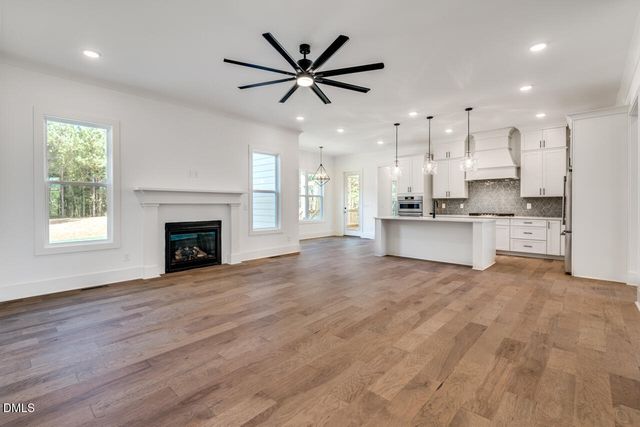 160 Black Bear Court, Chapel Hill, NC 27516