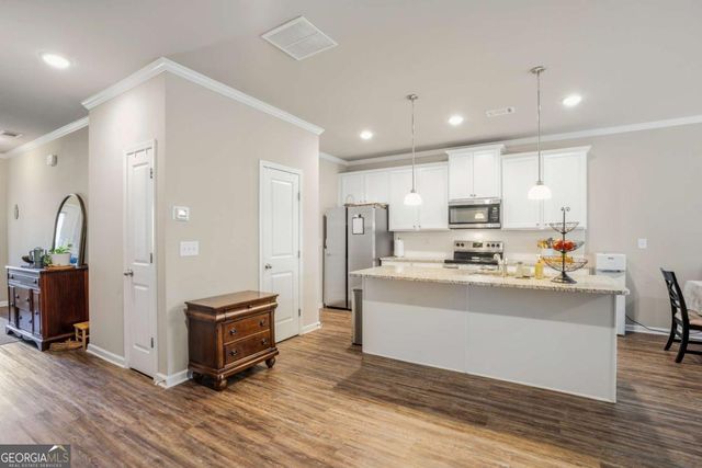 5104 Fox Den Road, Oakwood, GA 30566