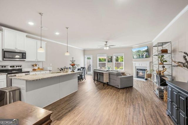 5104 Fox Den Road, Oakwood, GA 30566