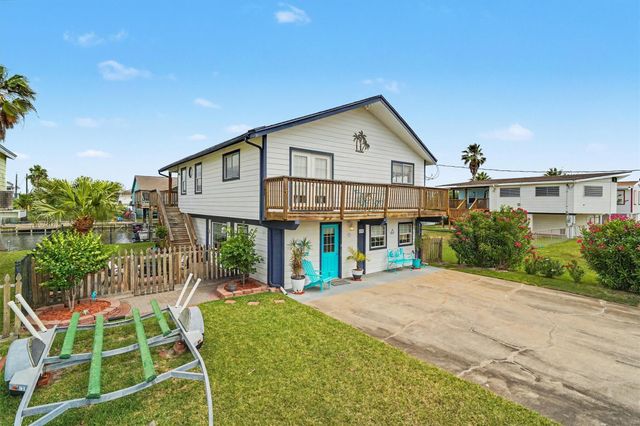 192 Barracuda Street, Bayou Vista, TX 77563