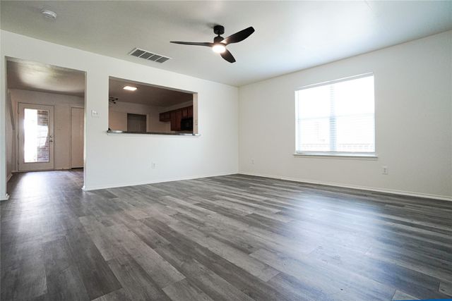 4917 Captains Place, Garland, TX 75043