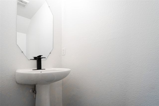 4917 Captains Place, Garland, TX 75043