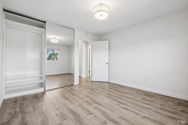 28 Royal Ct, San Rafael, CA 94901