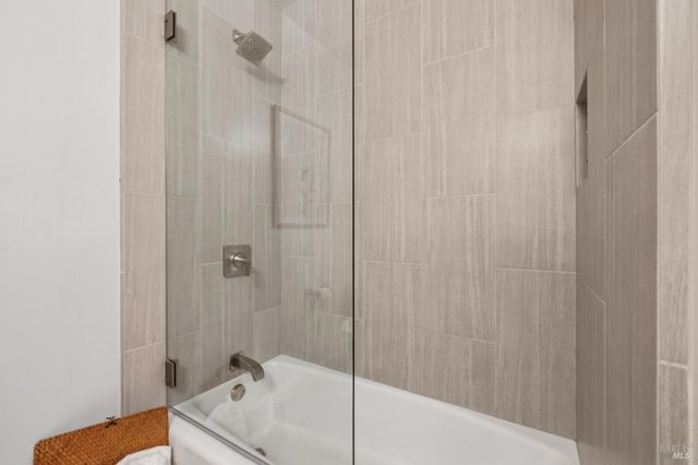 28 Royal Ct, San Rafael, CA 94901