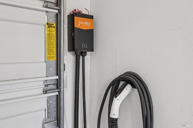 28 Royal Ct, San Rafael, CA 94901