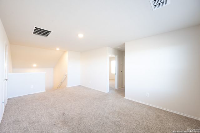 560 Chaco Loop, Seguin, TX 78155