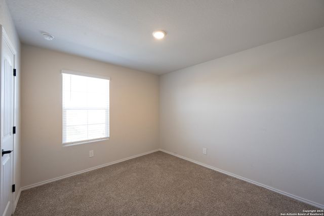 560 Chaco Loop, Seguin, TX 78155