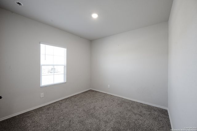 560 Chaco Loop, Seguin, TX 78155