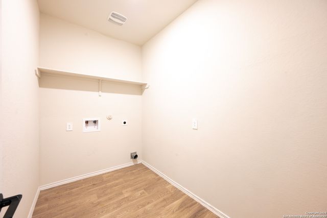 560 Chaco Loop, Seguin, TX 78155