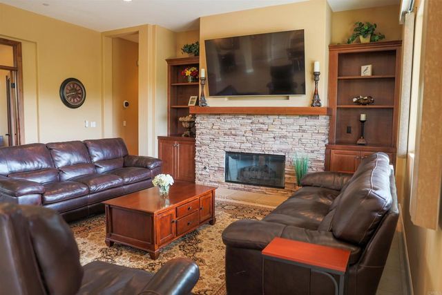 849 Singing Ridge Road, El Cajon, CA 92019