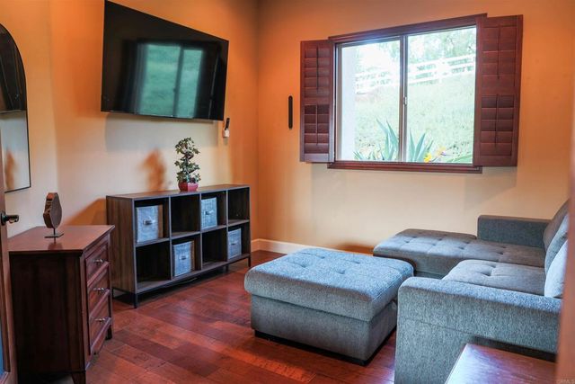 849 Singing Ridge Road, El Cajon, CA 92019