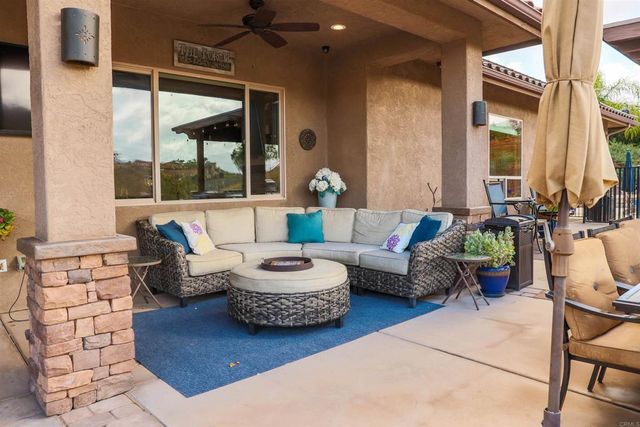 849 Singing Ridge Road, El Cajon, CA 92019