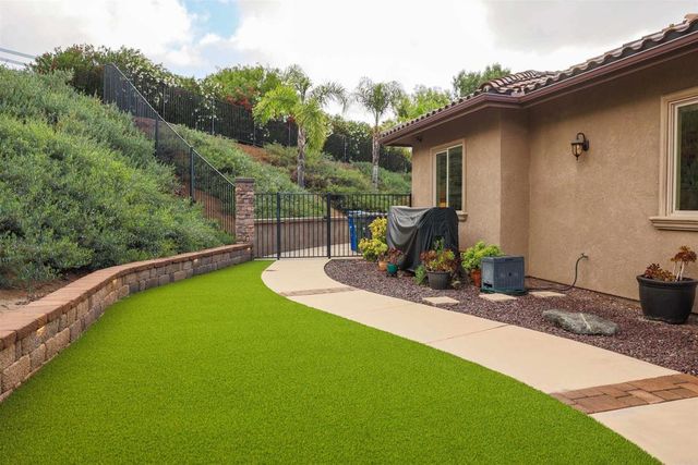 849 Singing Ridge Road, El Cajon, CA 92019