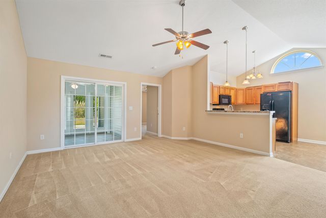 568 Cottage Oaks Circle, Myrtle Beach, SC 29588