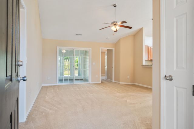 568 Cottage Oaks Circle, Myrtle Beach, SC 29588