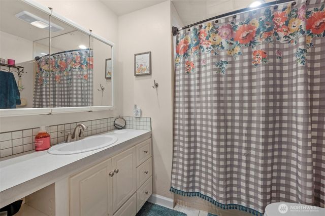 18002 19th Avenue NE, Arlington, WA 98223