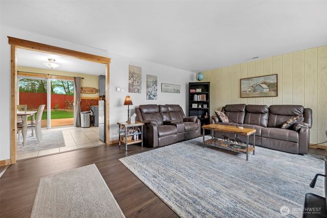 18002 19th Avenue NE, Arlington, WA 98223