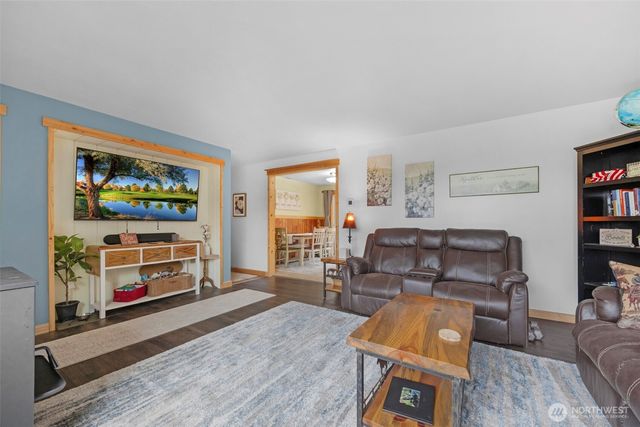 18002 19th Avenue NE, Arlington, WA 98223