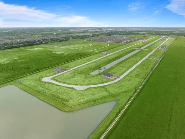 12014 Old Fashion Circle, Mont Belvieu, TX 77535