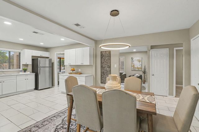 7705 Hannett Avenue NE, Albuquerque, NM 87110